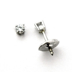 Pendientes con brillante cuatro grapas finas